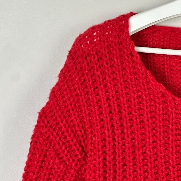 Hand Knit Cropped Large Button Cardigan Red - Picture 3 of 6